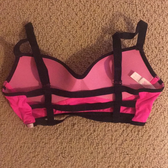 Sports bra - Picture 2 of 3